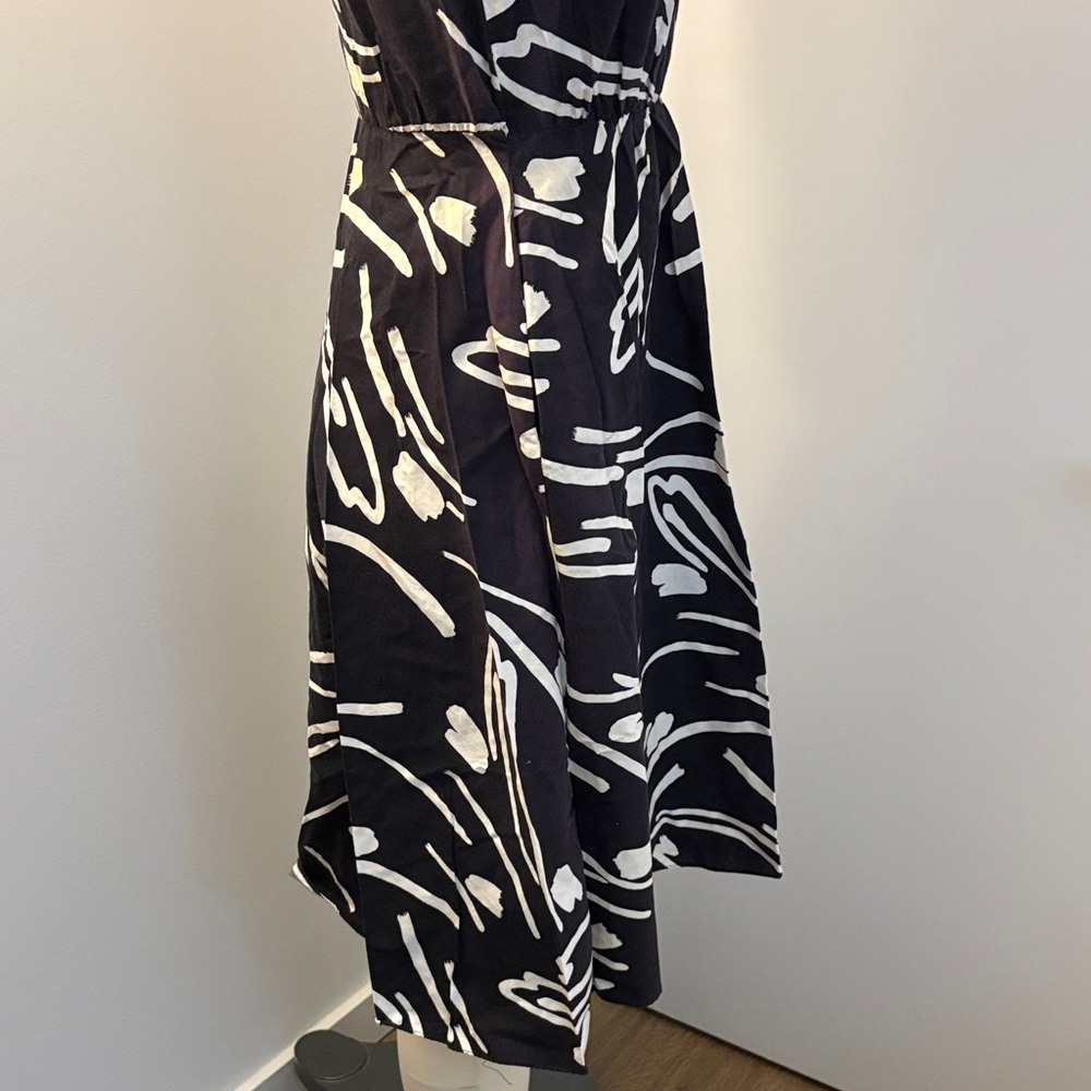 Unique Vintage Black and White Abstract Midi Dress - Picture 7 of 9